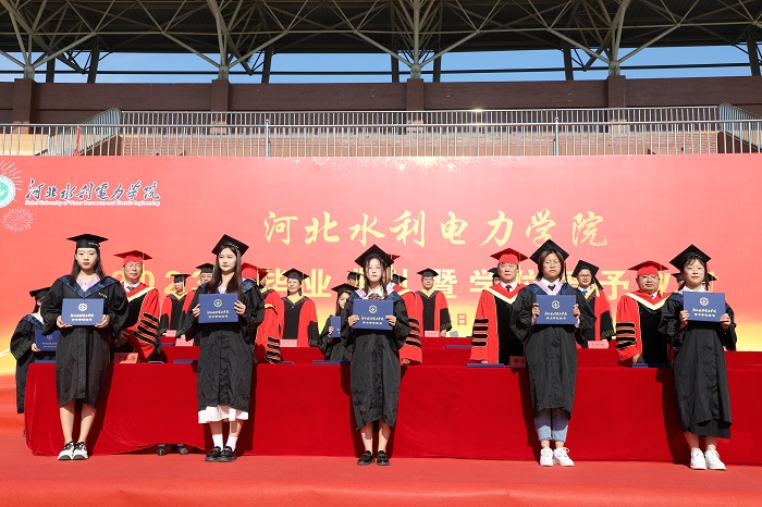 IMG_2022.JPG IMG_2022.JPG